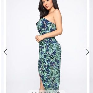 Fashion Nova Maxi dress